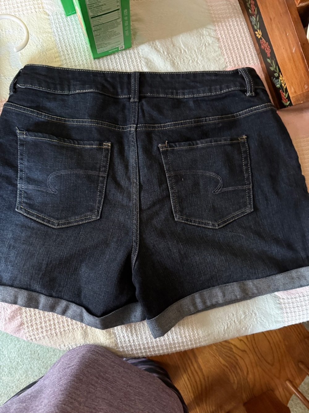 Time and Tru Dark Wash Denim Roll-Cuff Shorts - Picture 3 of 4